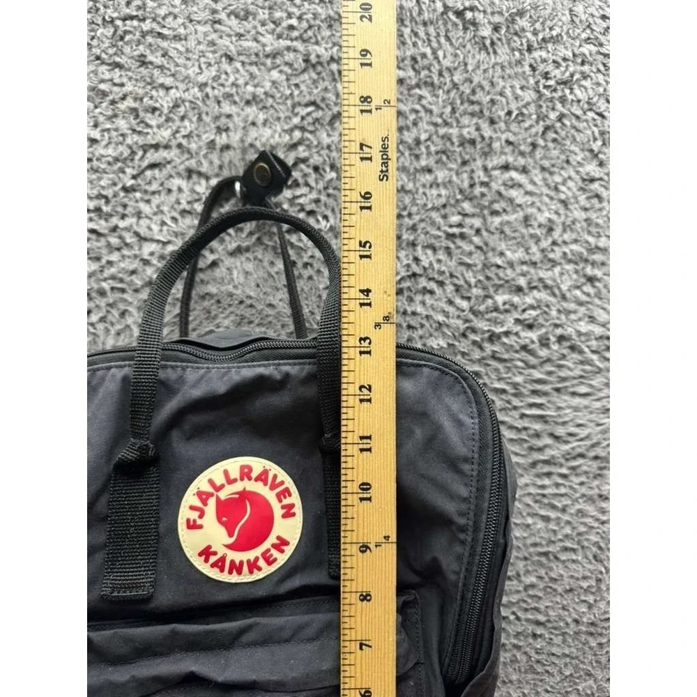Fjallraven Kanken Classic Vinylon Everyday Outdoor Backpack Black‎ Unisex